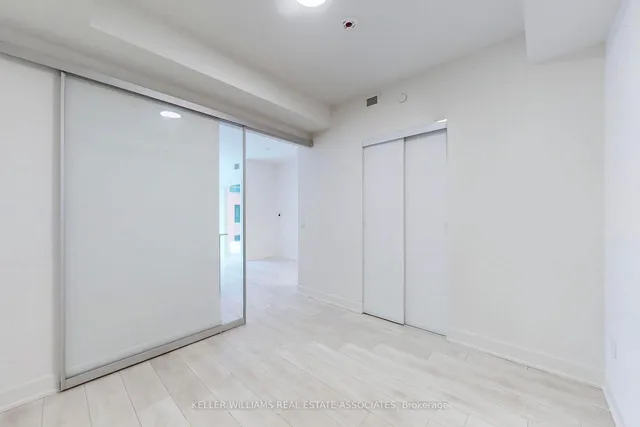 Additional image 22 of 15 Mercer St Unit 412