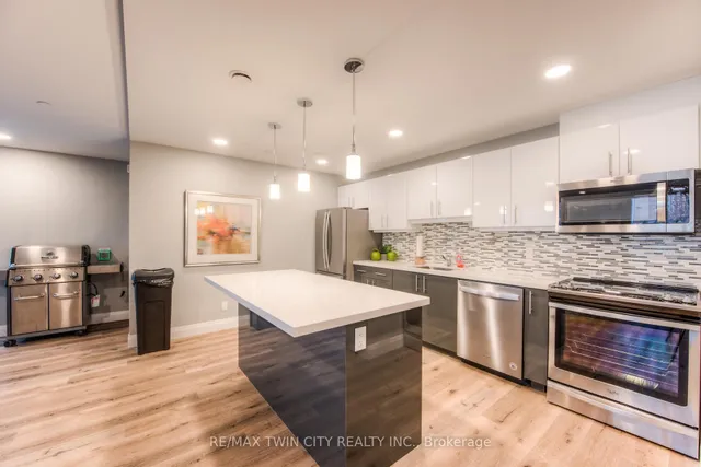 Additional image 31 of 399 Queen St Unit 201