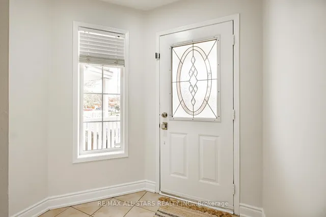 Additional image 5 of 126 Lake Louise Dr