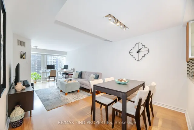 Additional image 12 of 33 University Ave Unit 704