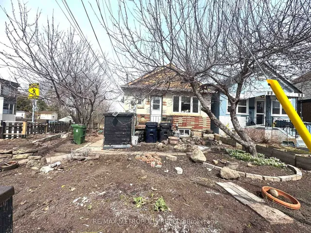Additional image 10 of 982 Cosburn Ave