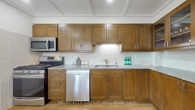 Additional image 12 of 1580 Lancaster Dr Unit 28