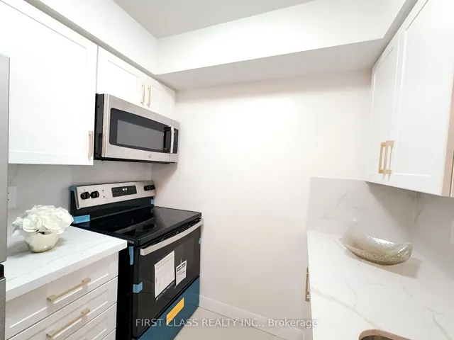Additional image 10 of 4968 Yonge St Unit 1612