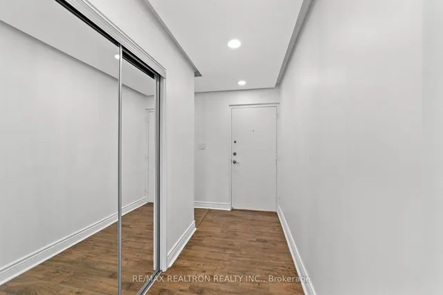 Additional image 5 of 130 Neptune Dr Unit 702