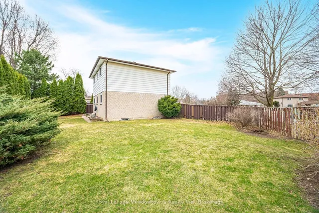 Additional image 50 of 204 Bousfield Cres