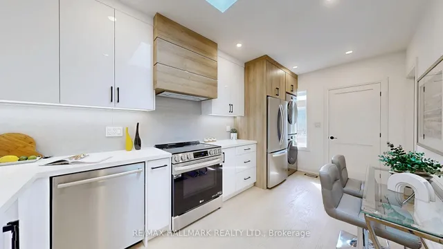 Additional image 12 of 85 Springdale Blvd