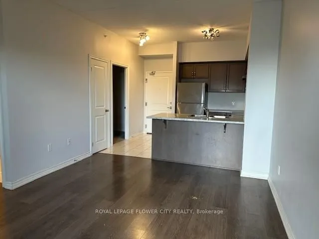 Additional image 19 of 630 Sauve St Unit 404