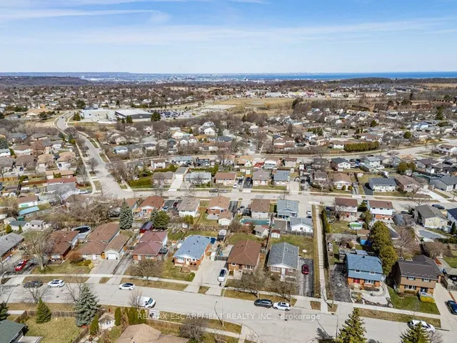 Additional image 30 of 121 Gordon Drummond Ave