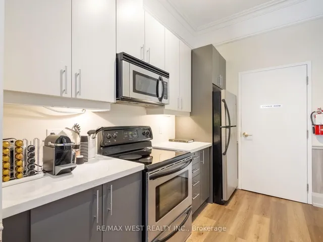 Additional image 34 of 4196 Dundas St Unit PH 609