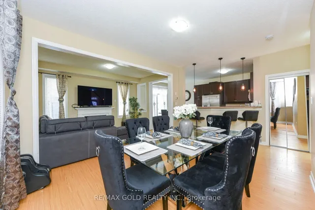 Additional image 13 of 35 Amaranth Cres