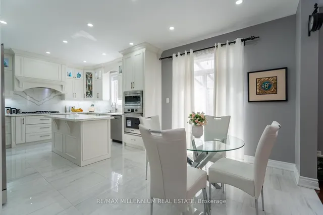 Additional image 13 of 62 Dunvegan Cres