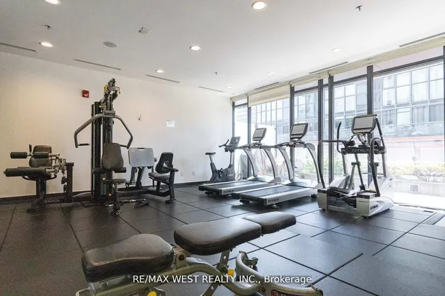 Additional image 15 of 8 Dovercourt Rd Unit 209