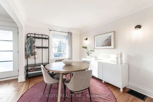 Additional image 19 of 64 Barons Ave