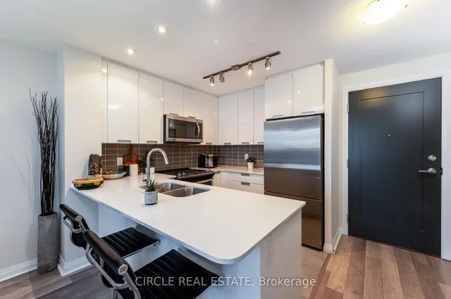 Additional image 6 of 5033 Four Springs Ave Unit 124