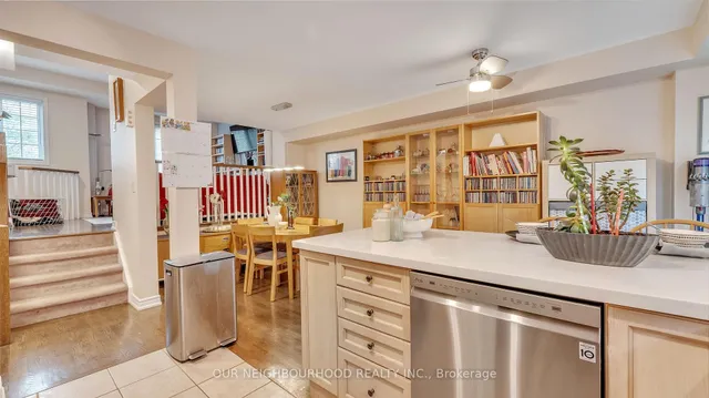 Additional image 8 of 1248 Guelph Line Unit 7