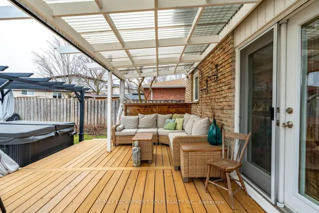 Additional image 32 of 773 Laurier Ave