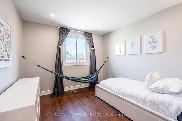 Additional image 30 of 2399 MALCOLM Cres