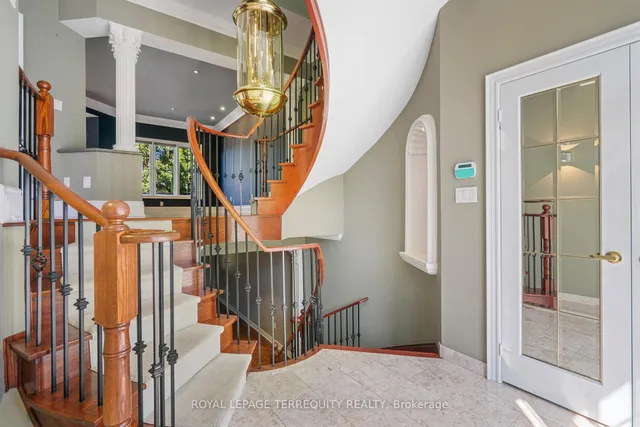 Additional image 3 of 197 La Rose Ave Unit 18