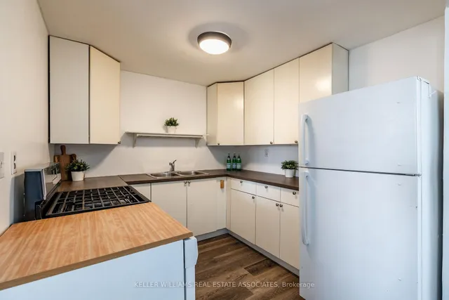 Additional image 12 of 28 Edinburgh Ave