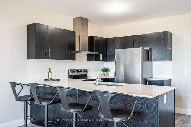 Additional image 7 of 1 Redfern Ave Unit 441