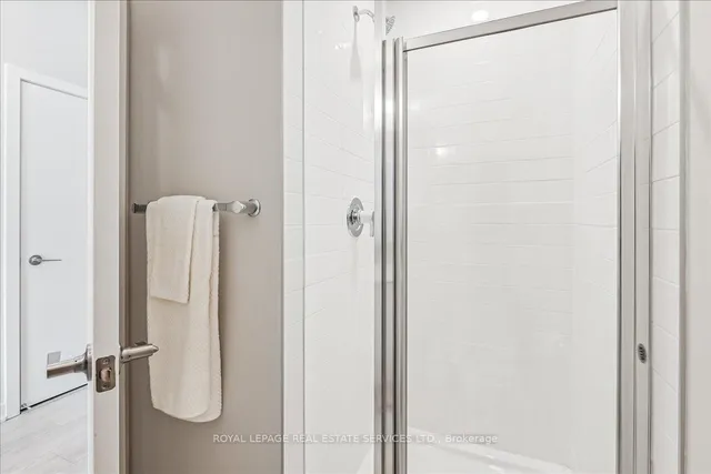 Additional image 17 of 1440 Clarriage Crt Unit 202