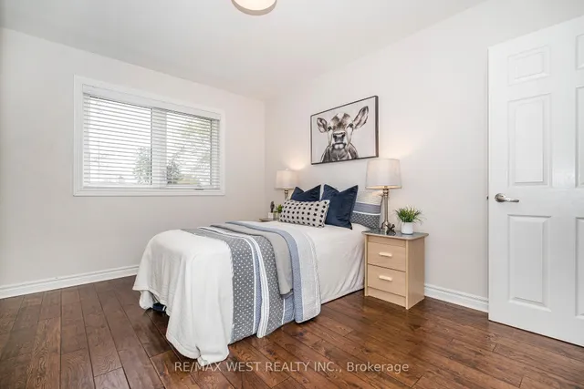 Additional image 22 of 17 Forest Path Crt