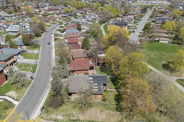 Additional image 49 of 33 Heathrow Dr