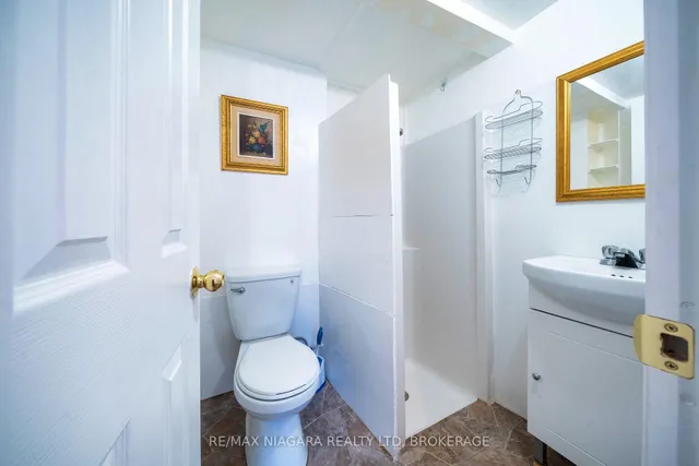 Additional image 20 of 225 West 2nd St