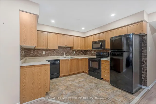 Additional image 9 of 2551 Sixth Line Unit 25