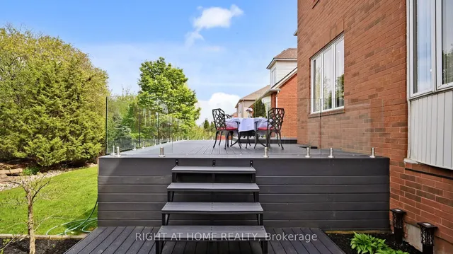 Additional image 48 of 1504 Pinery Cres