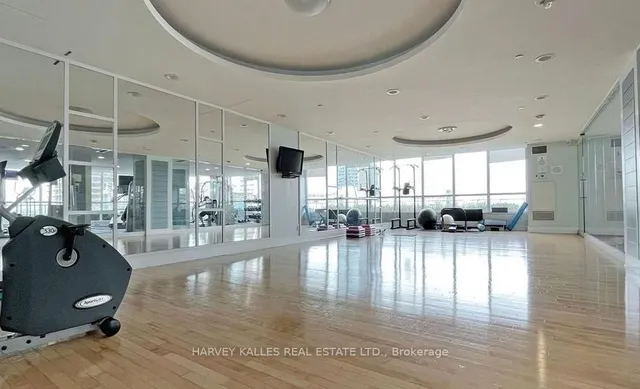 Additional image 12 of 18 Yonge St Unit 2012