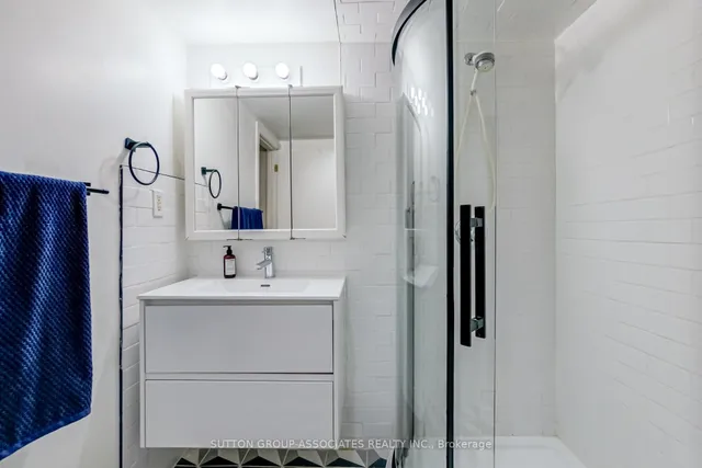 Additional image 43 of 10 Vermont Ave