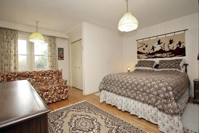 Additional image 10 of 92 Holmcrest Tr