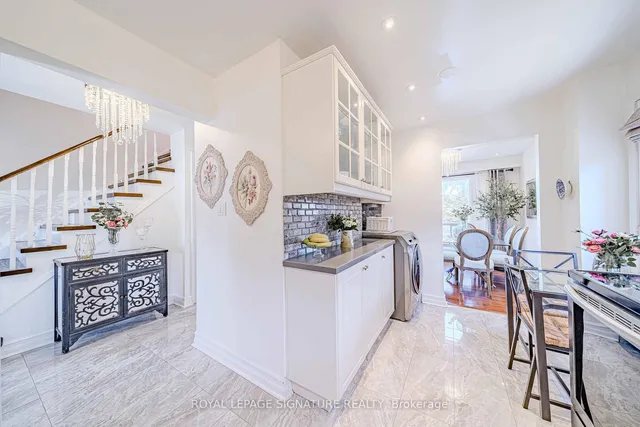 Additional image 8 of 2 Summertime Crt