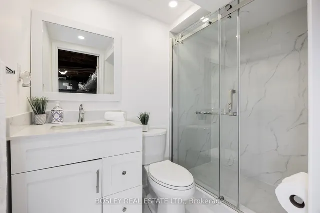 Additional image 34 of 4357 Bloor St Unit 16