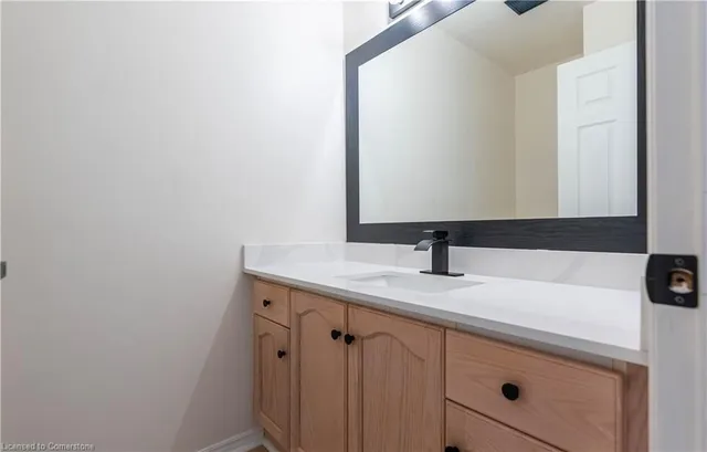 Additional image 40 of 67 Bridgeport Cres