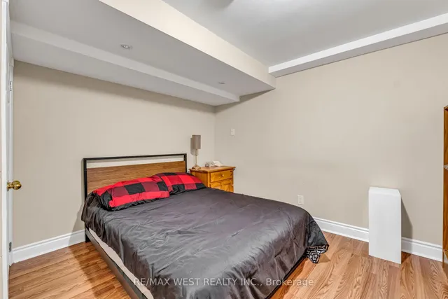 Additional image 36 of 15 Breadner Dr