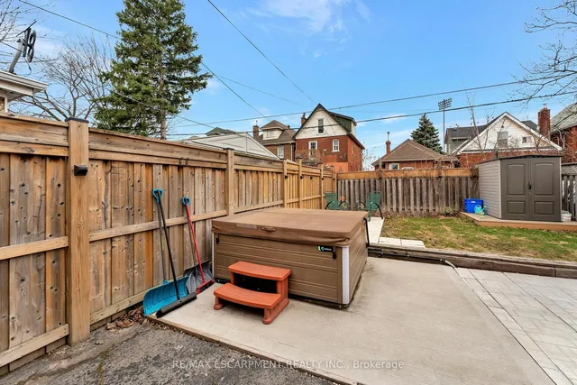 Additional image 37 of 65 Connaught Ave