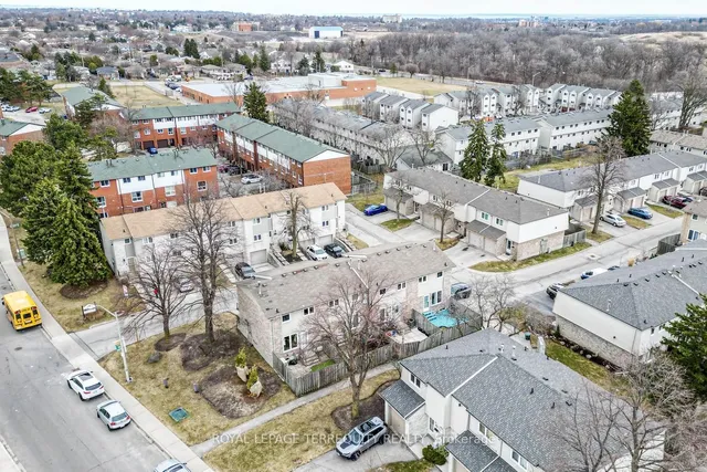 Additional image 41 of 33 Rochelle Ave Unit 51