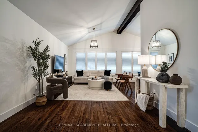 Additional image 9 of 157 LAURIER Ave