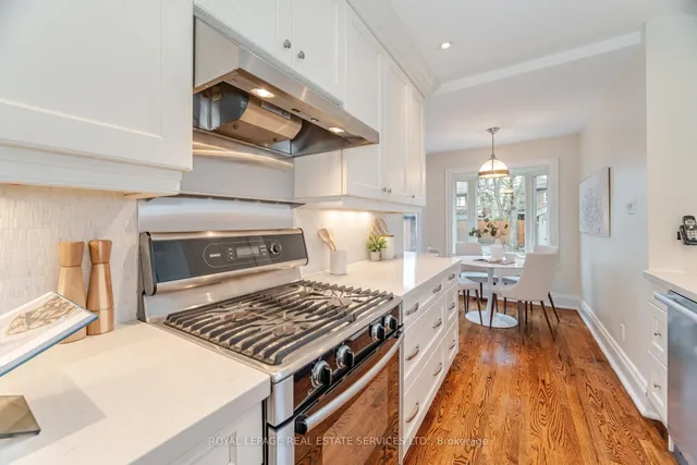 Additional image 7 of 33 Willingdon Blvd