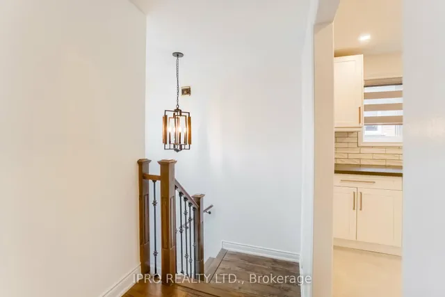 Additional image 7 of 717 Green Meadow Cres