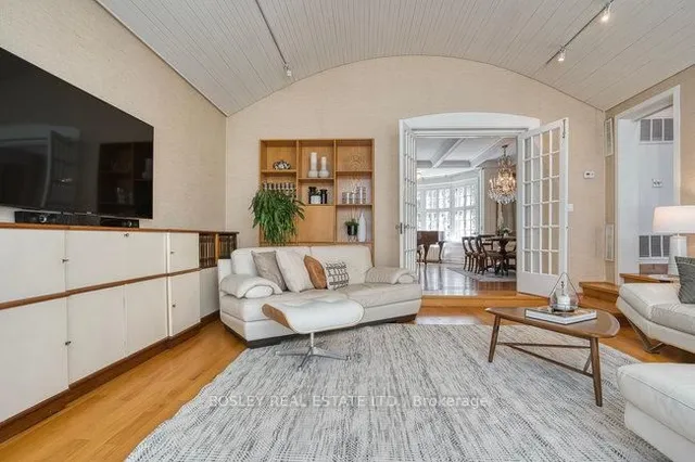 Additional image 13 of 40 Castle Frank Cres