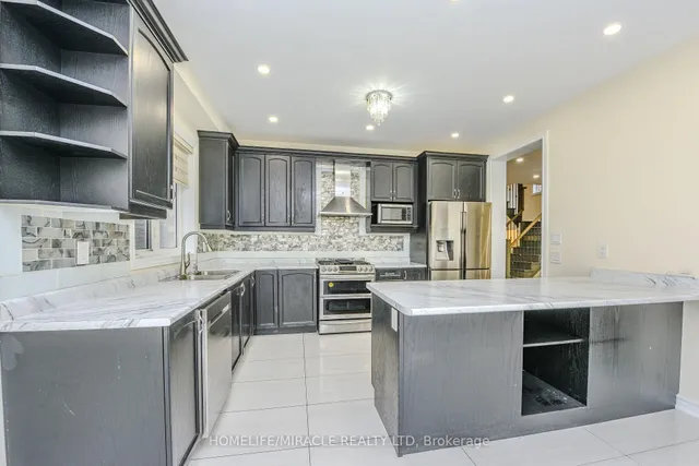 Additional image 11 of 56 Monument Tr