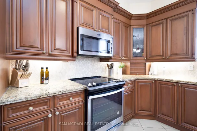 Additional image 34 of 11170 Menzies Crt