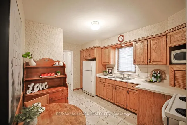 Additional image 10 of 36 Par Ave