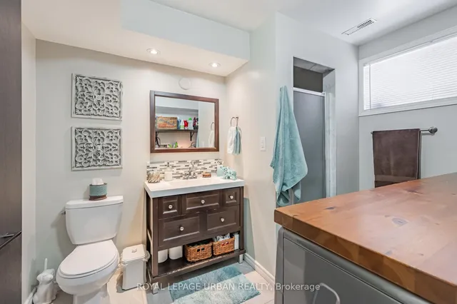 Additional image 35 of 66 Aura Lea Blvd