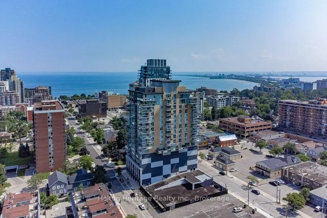 Additional image 47 of 2025 Maria St Unit 302