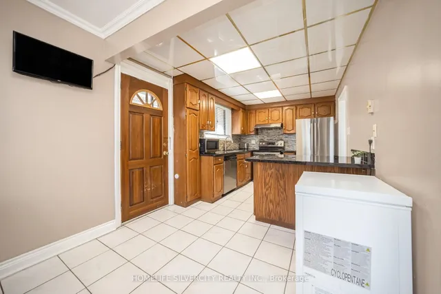 Additional image 16 of 4 Benstrow Ave