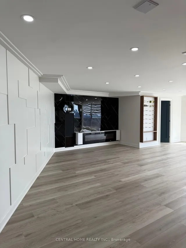 Additional image 5 of 85 Skymark Dr Unit 1602